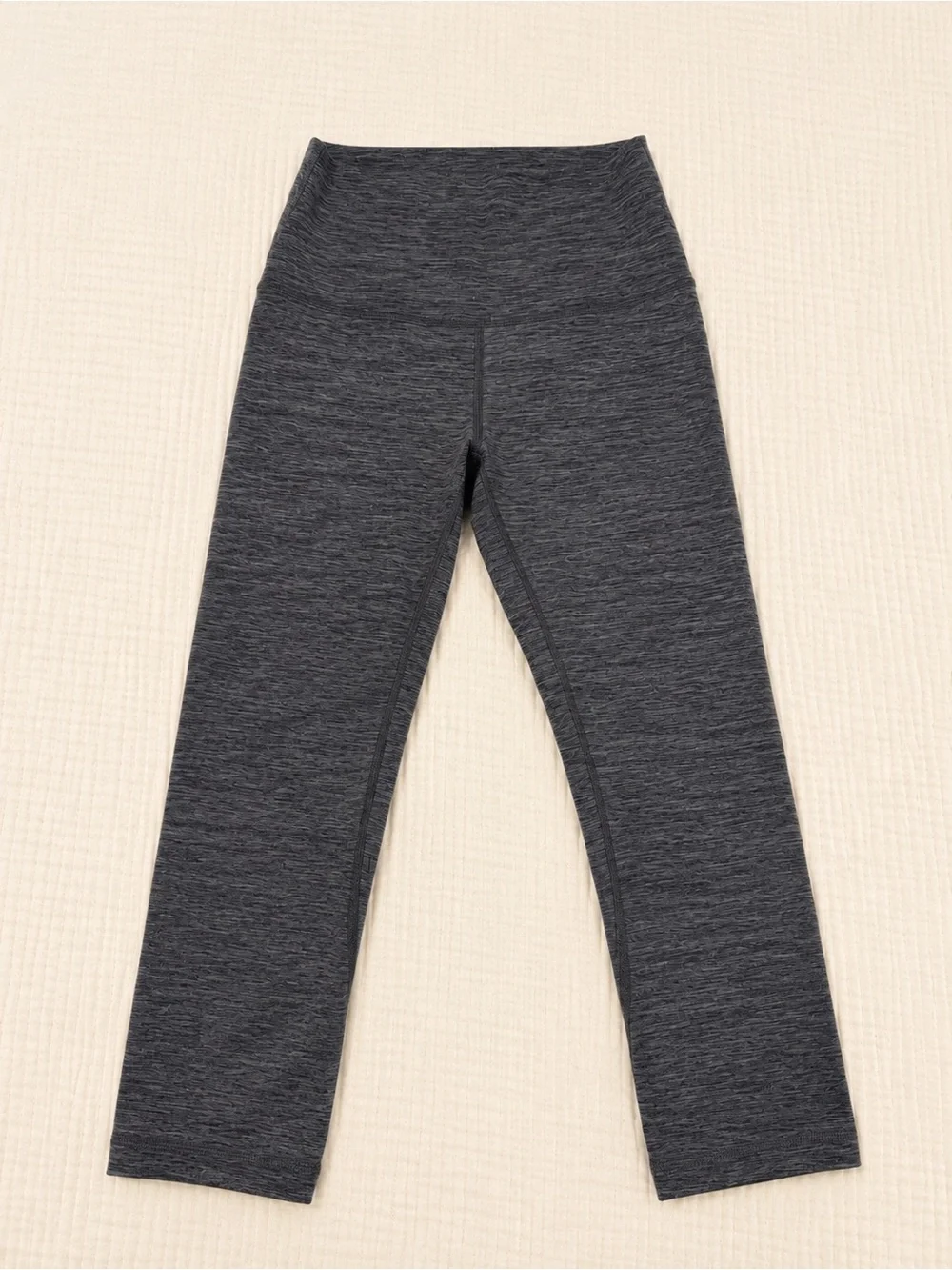 Lululemon Align High-Rise Crop 21” Heathered Black Leggings Size 4 Like New